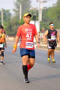 BIB: 195, 42195
                            <button type="button" onclick="openModal(8806830)" class="btn btn-primary btn-sm float-right btn-popup" data-toggle="modal" data-target=".modal-high-quality">
                        <i class="fas fa-shopping-cart"></i> Add to Cart
                    </button>
                                            <button type="button" onclick="isThisMe(8806830, true)" class="btn btn-success btn-sm float-right btn-popup btn-isme hidden" data-toggle="tooltip" data-placement="bottom" title="นี่คือรูปของคุณใช่ไหม คลิกที่นี่เพื่อเอาเข้าอัลบั้ม">
                        <i class="fas fa-plus"></i> Add to album
                    </button>
                    <button type="button" onclick="isThisMe(8806830, false)" class="btn btn-warning btn-sm float-right btn-popup btn-isnotme hidden">
                        <i class="fas fa-ban"></i> Remove from album
                    </button>